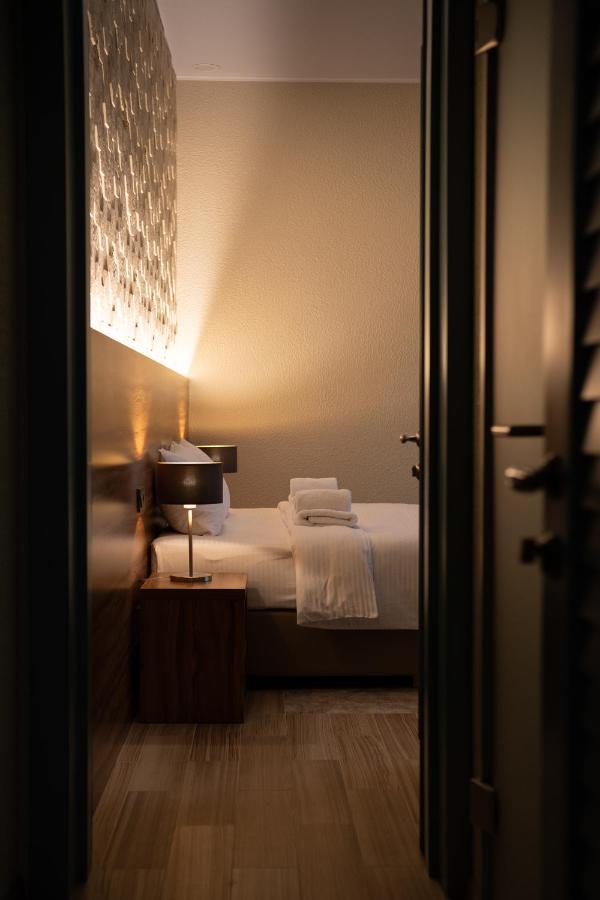 Loma Club Hotel Затока Екстериор снимка